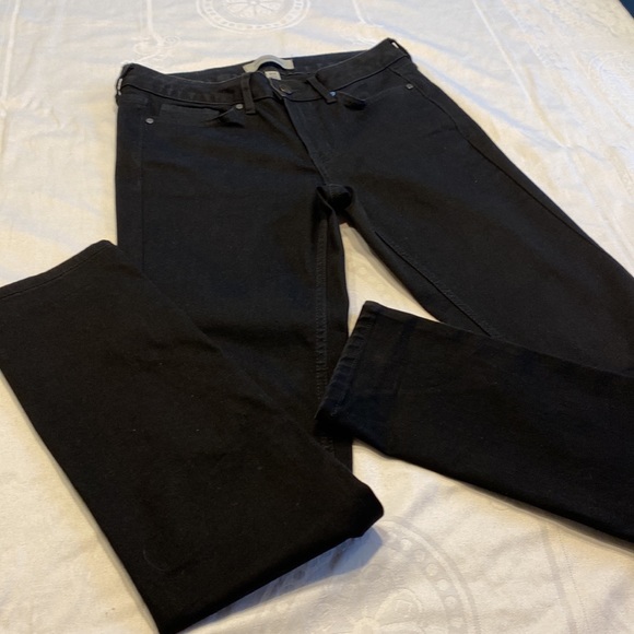 Black Calvin Klein Jeans. Size 28 Mid rise. Straight fit with a bit of stretch. - Picture 6 of 11